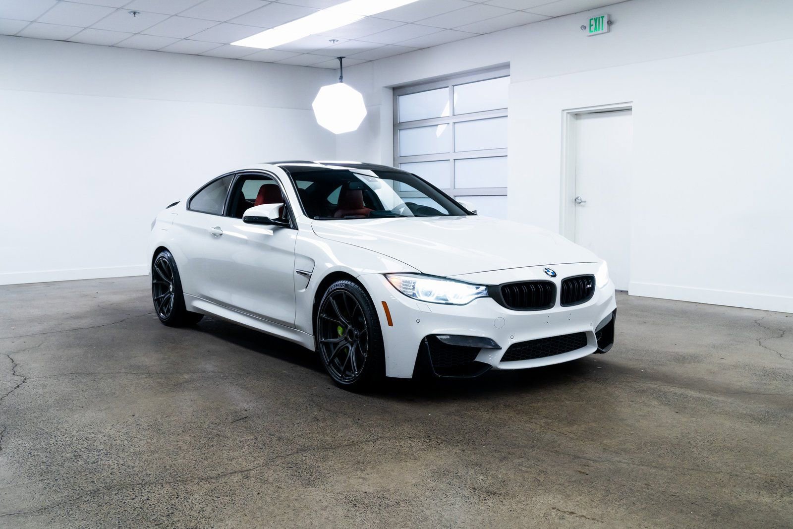 Used 2015 BMW M4 Coupe image 24