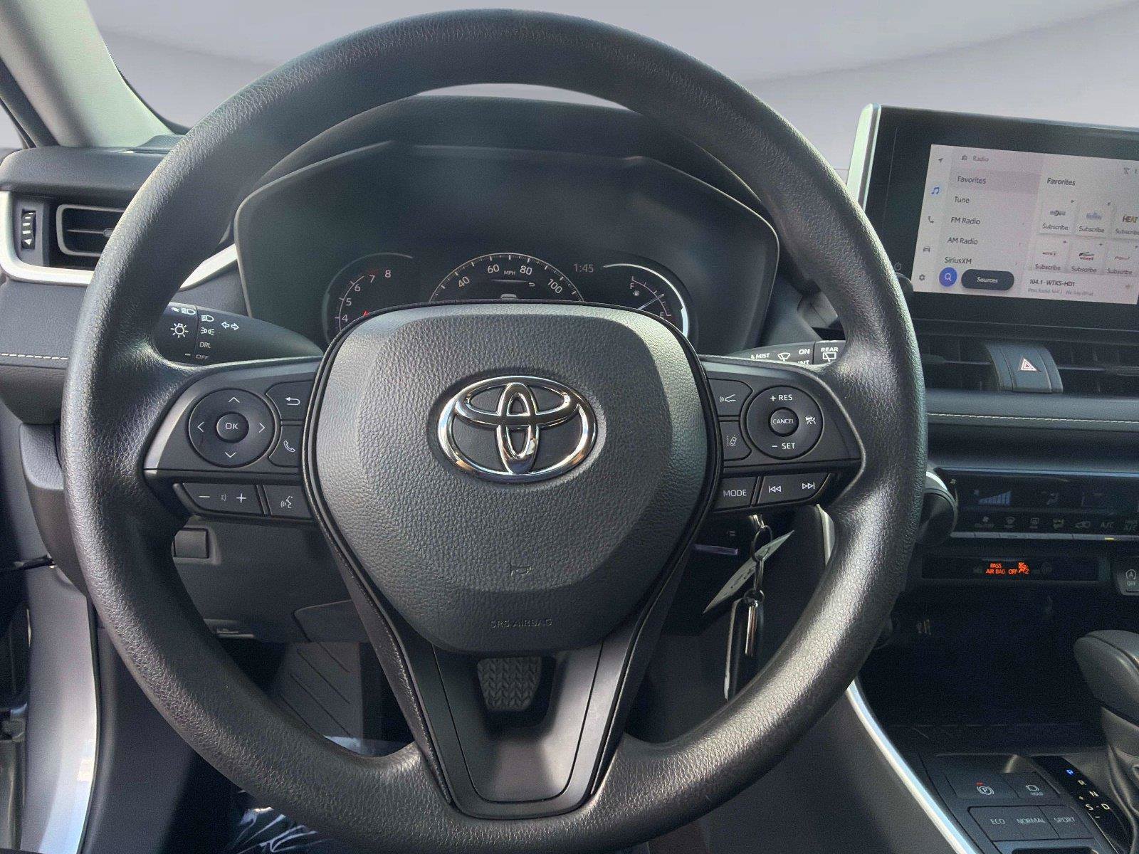 Used 2024 Toyota RAV4 LE FWD image 23