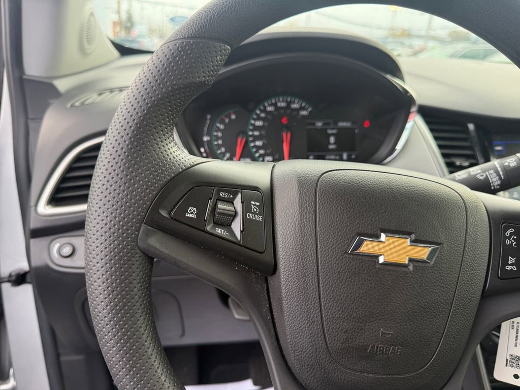 Used 2022 Chevrolet Trax LS w/ Tint and Cruise Package image 23