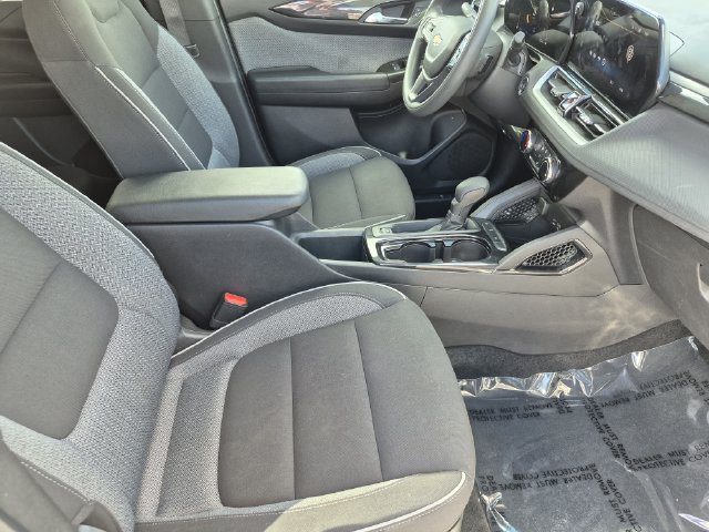 Used 2025 Chevrolet TrailBlazer LT FWD image 26