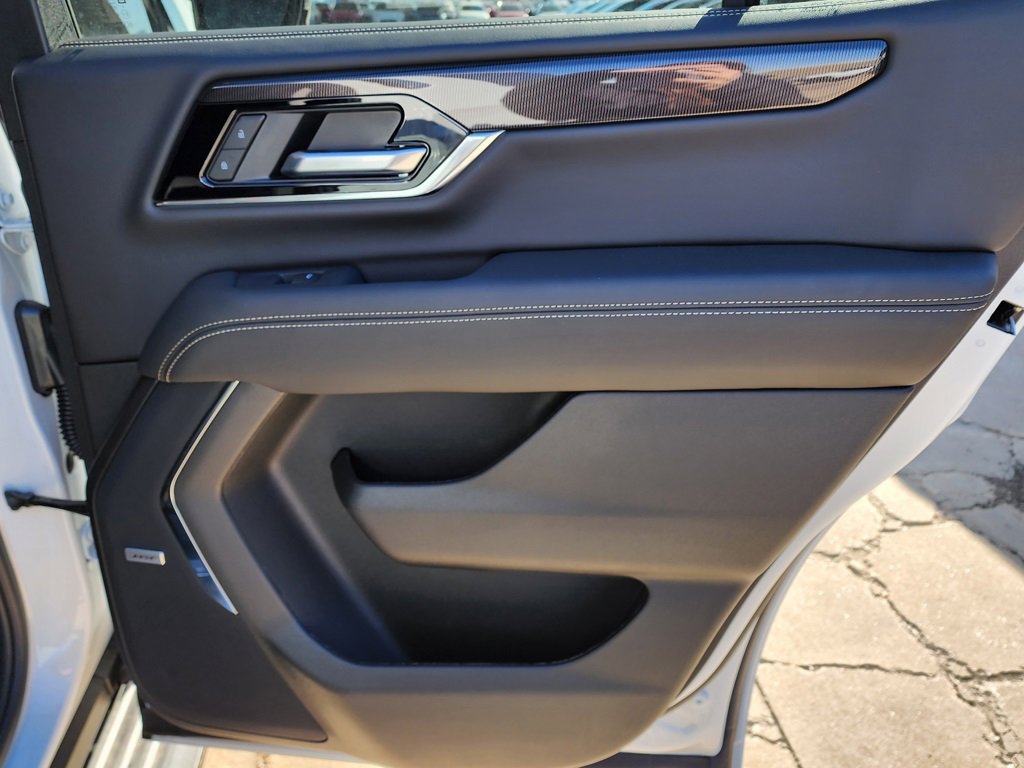 New 2026 GMC Yukon Elevation image 43