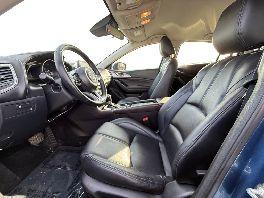 Used 2018 MAZDA MAZDA3 Touring image 9