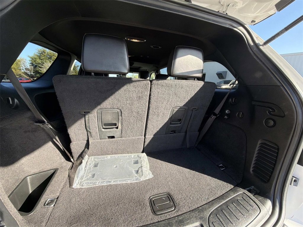 Used 2023 Dodge Durango GT image 11