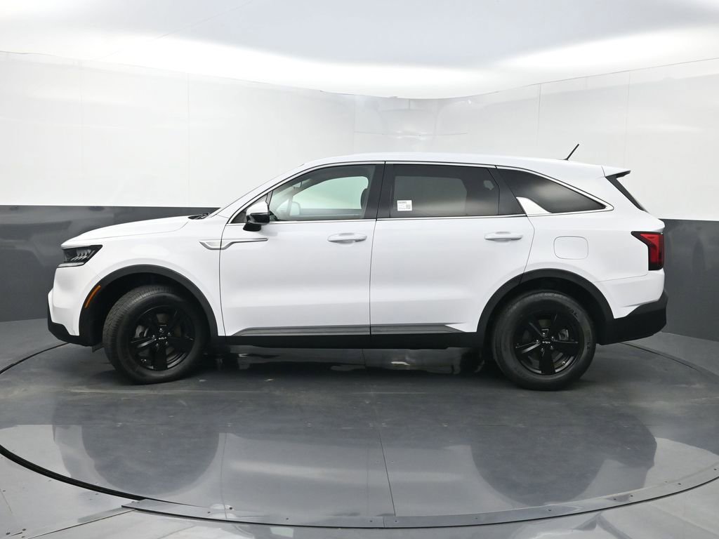 Used 2022 Kia Sorento LX image 40