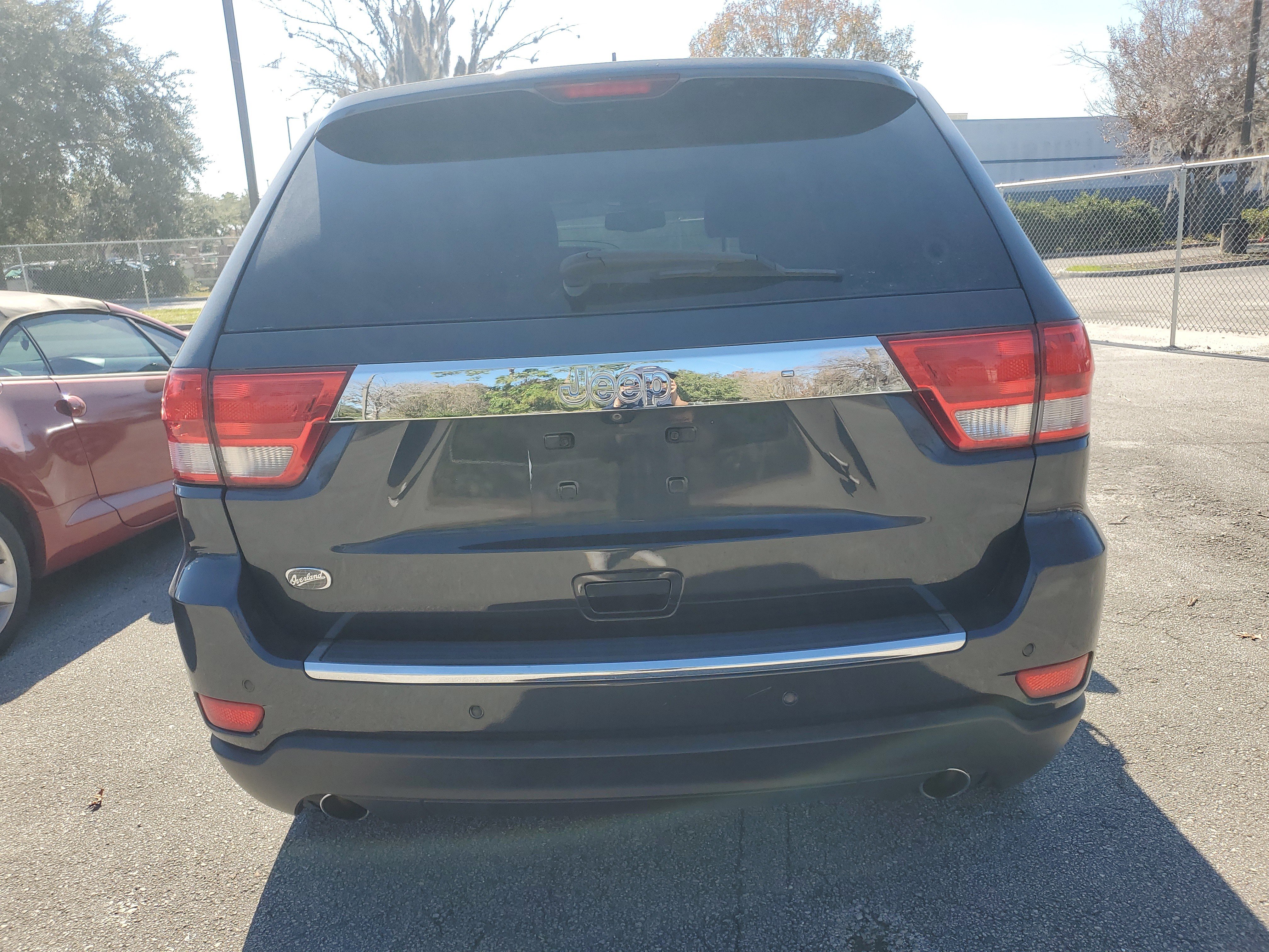 Used 2012 Jeep Grand Cherokee Overland image 5