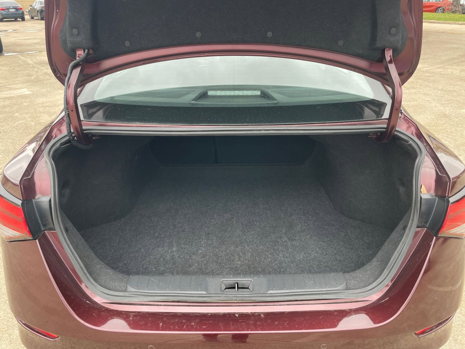 Used 2025 Nissan Sentra SV image 34