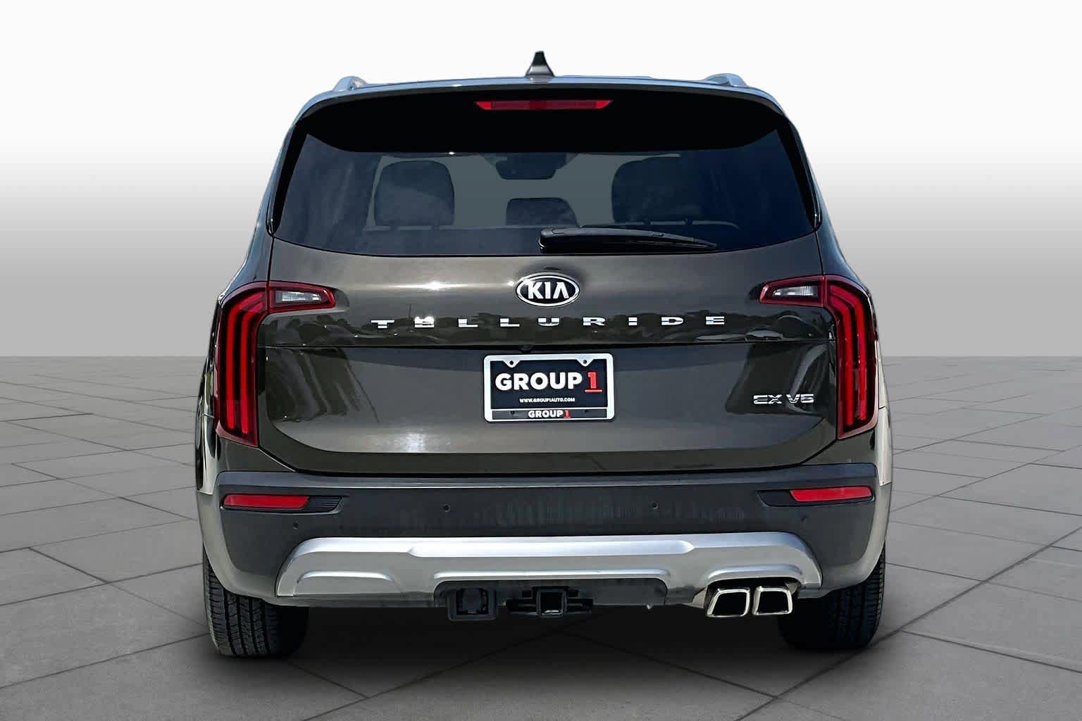 Used 2021 Kia Telluride EX w/ Towing Package FWD image 5