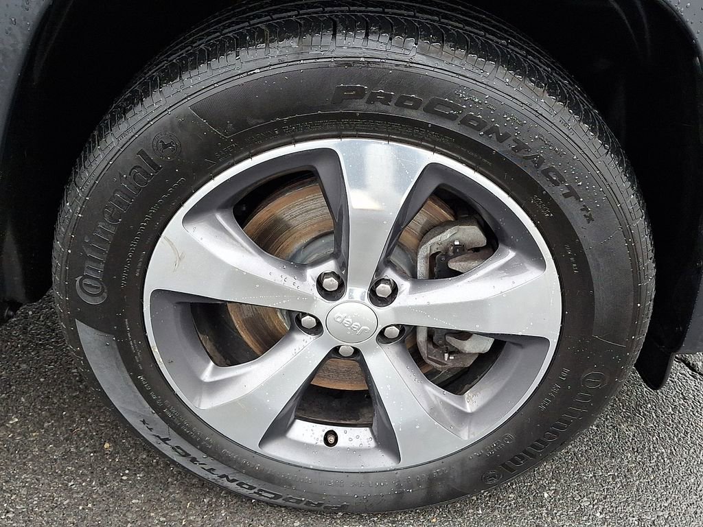 Used 2020 Jeep Cherokee Limited w/ Technology Group image 11