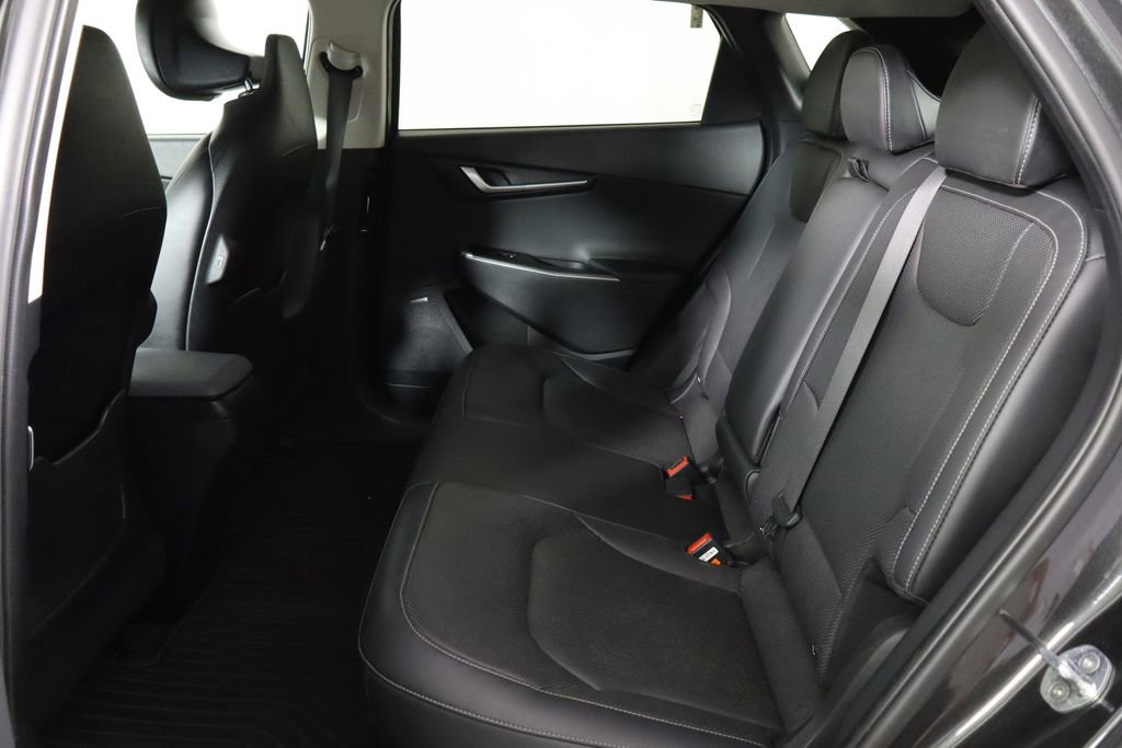 Used 2022 Kia EV6 Wind image 17