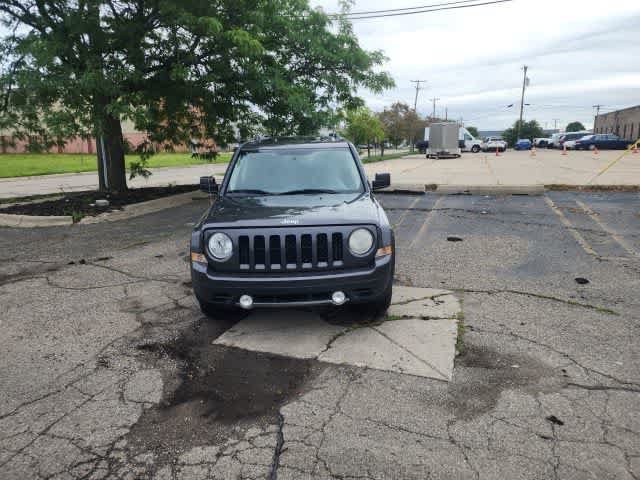Used 2016 Jeep Patriot High Altitude FWD image 3