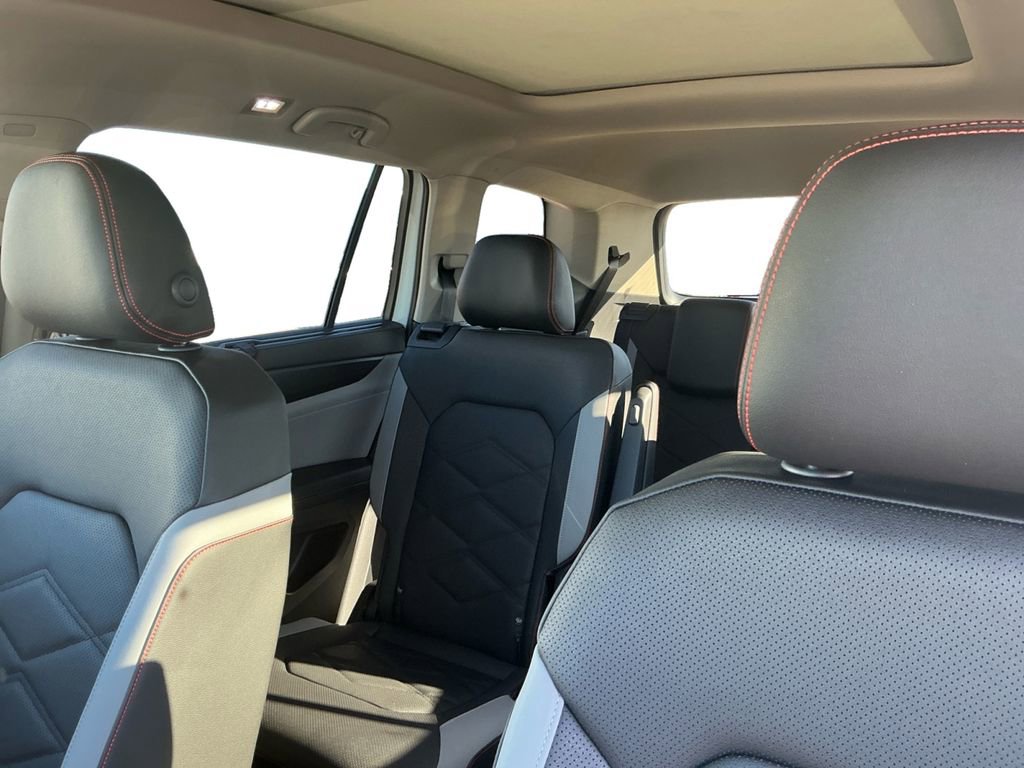 New 2026 Volkswagen Atlas Peak Edition image 25