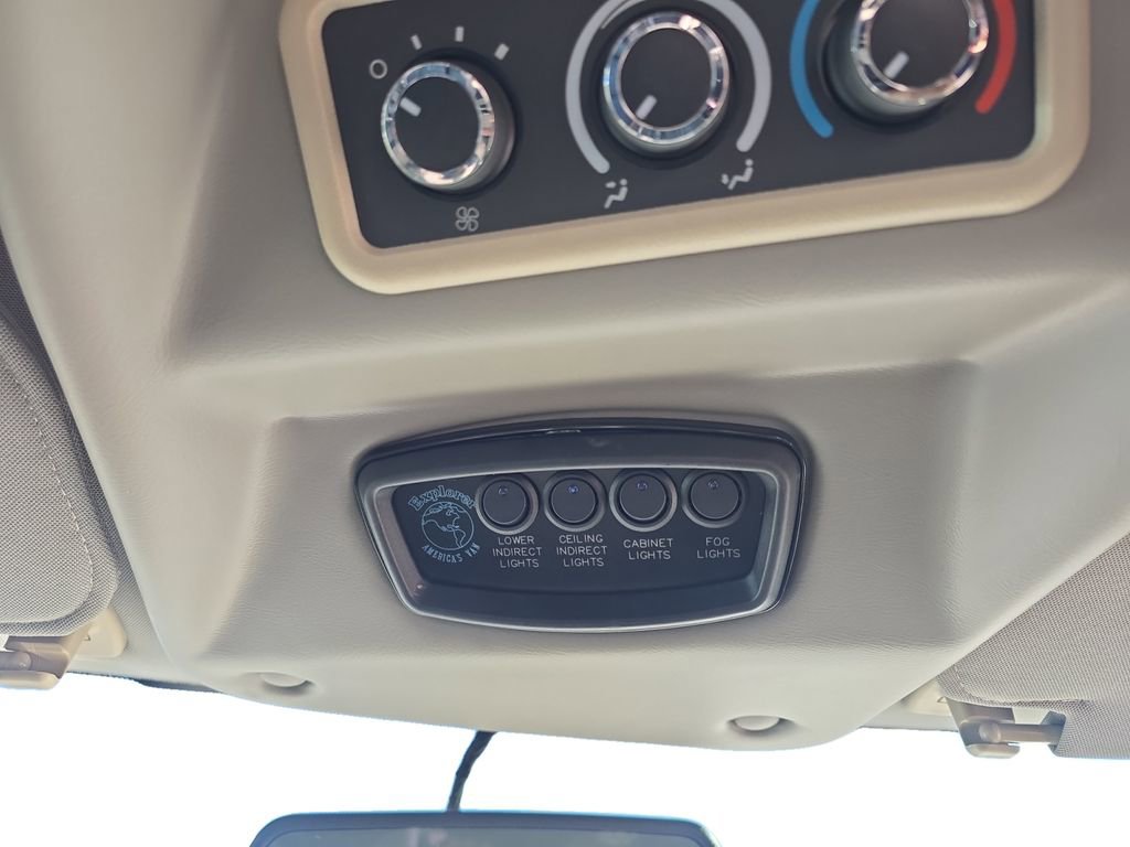 Used 2023 GMC Savana 2500 Work Van image 19