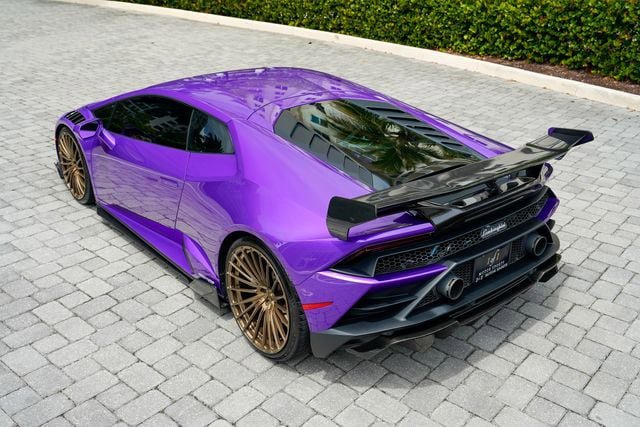 Used 2021 Lamborghini Huracan EVO image 20