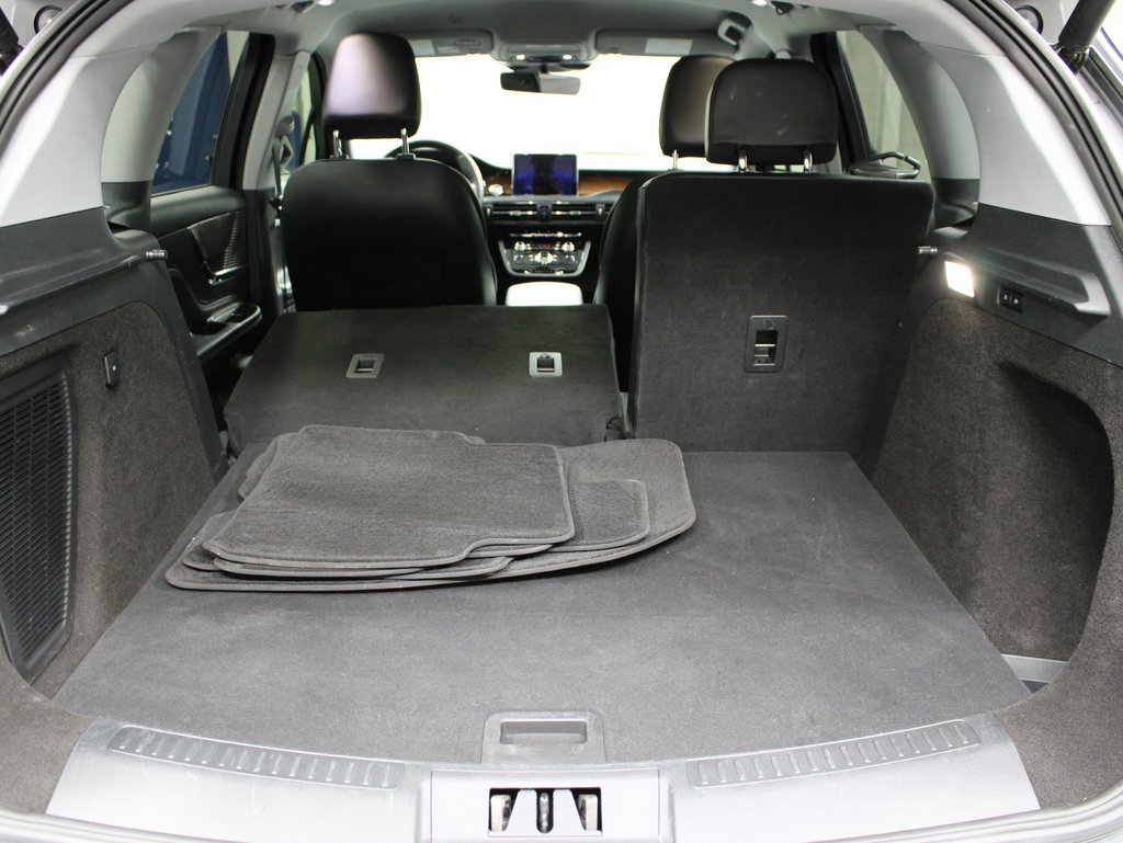Used 2022 Lincoln Corsair Reserve w/ Elements Package image 35