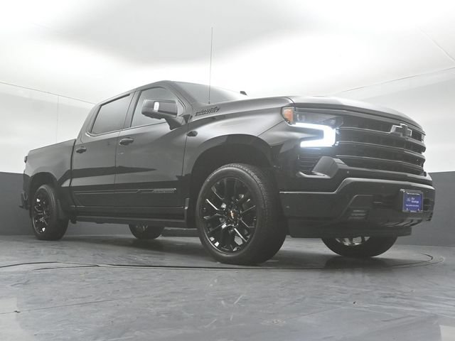 Used 2026 Chevrolet Silverado 1500 High Country w/ Midnight Edition AWD/4WD image 31