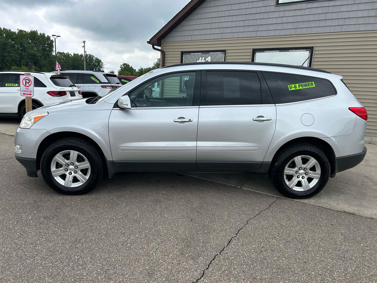 Used 2011 Chevrolet Traverse LT w/ Personal Connectivity Package FWD image 8