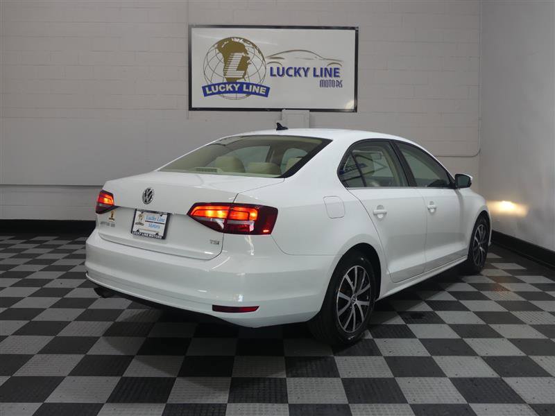 Used 2017 Volkswagen Jetta SE FWD image 10