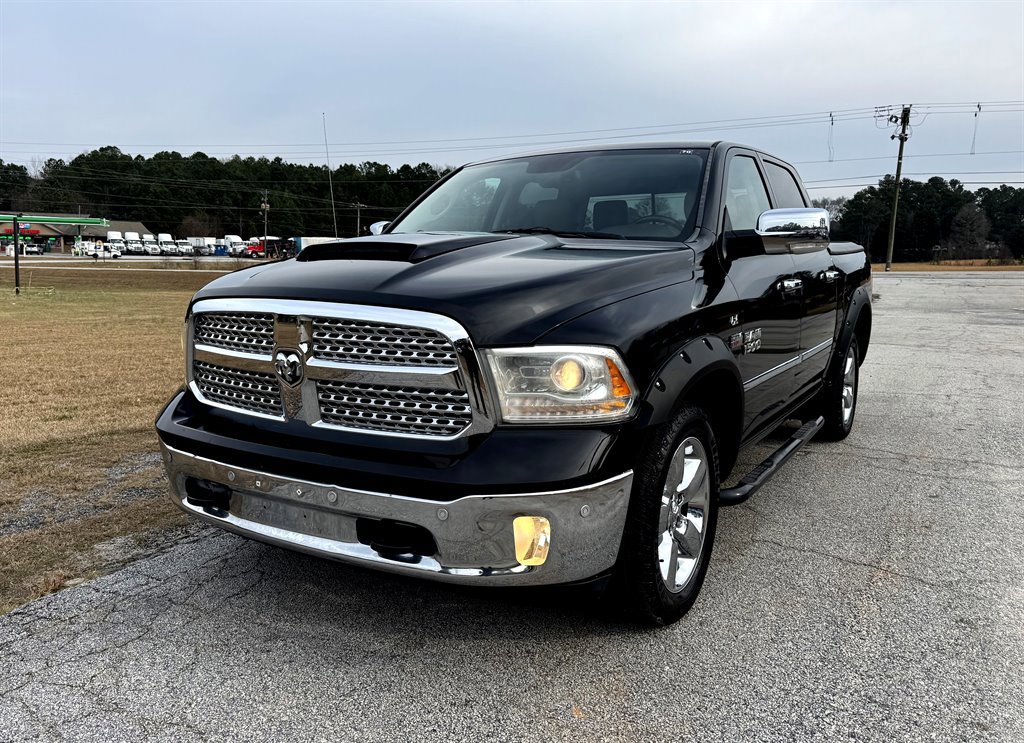 Used 2015 RAM 1500 Laramie w/ Convenience Group
