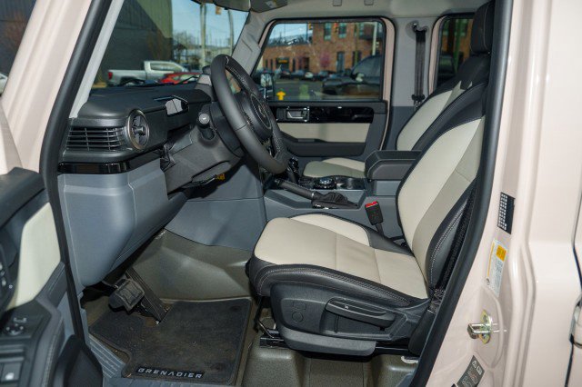 Used 2025 INEOS Grenadier image 11
