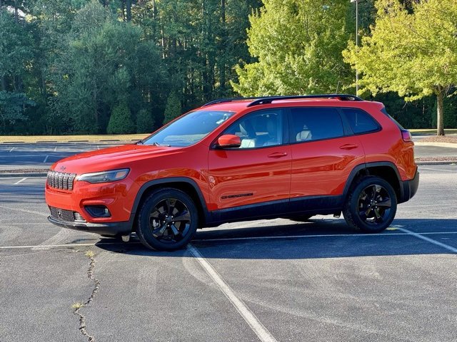 Used 2021 Jeep Cherokee Latitude Plus image 2