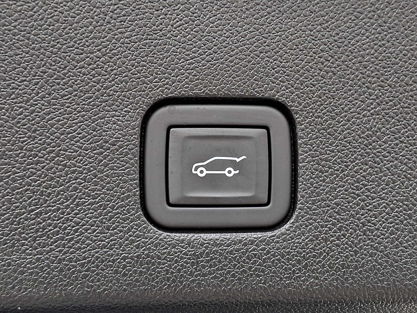 Certified 2024 Cadillac XT6 Premium Luxury AWD/4WD image 25