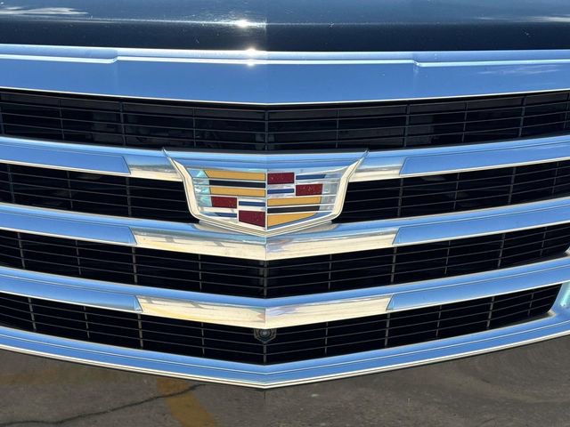 Used 2020 Cadillac Escalade Luxury RWD image 4
