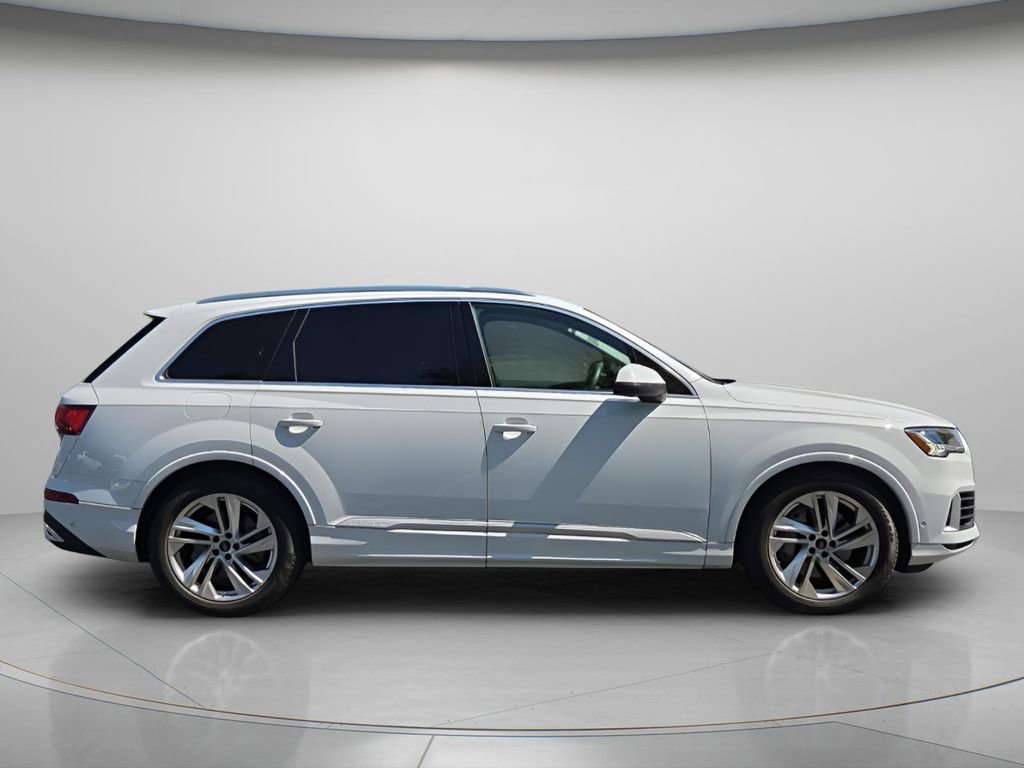 Certified 2023 Audi Q7 3.0T Prestige image 8