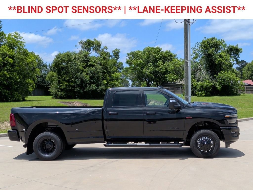 New 2026 RAM 3500 Laramie AWD/4WD image 10