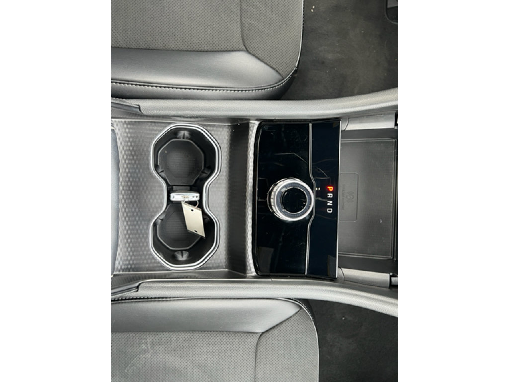 Used 2024 Jeep Grand Cherokee Altitude image 23