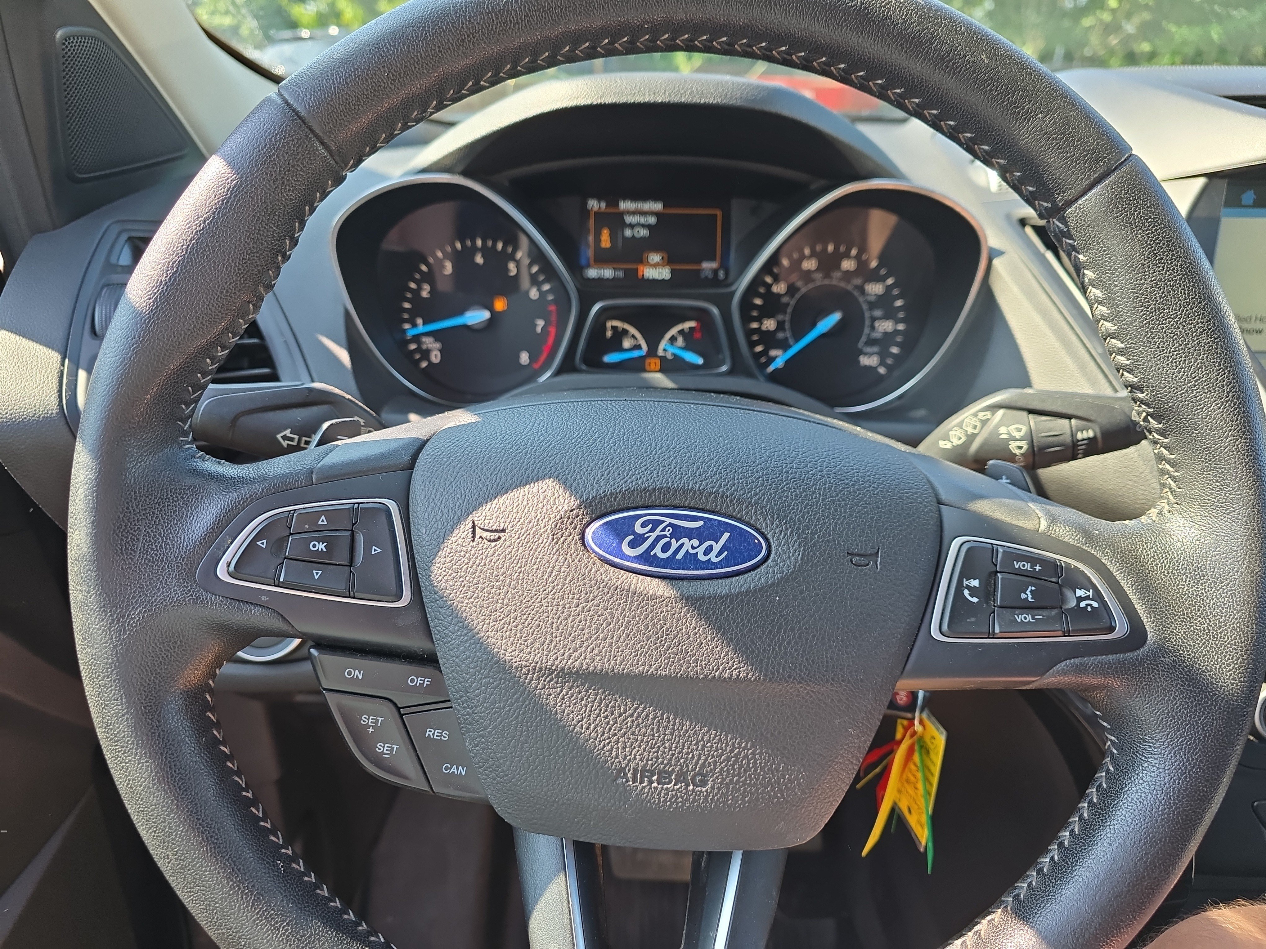 Used 2018 Ford Escape SE w/ SE Sport Appearance Package AWD/4WD image 19