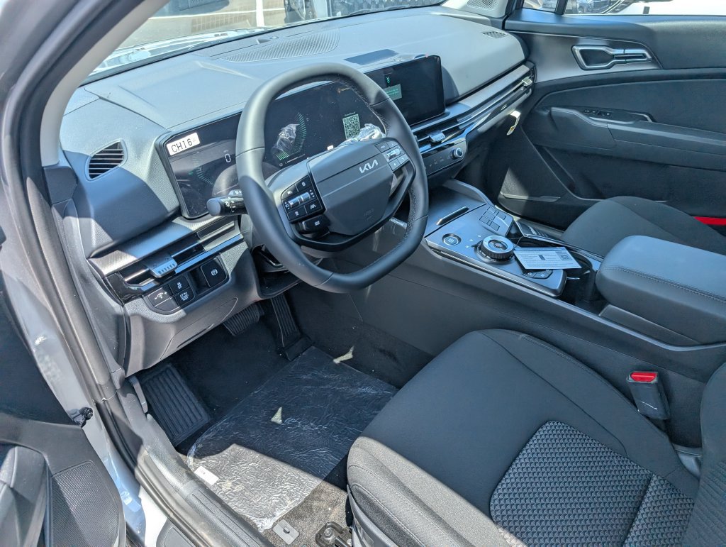 New 2026 Kia Sportage LX FWD image 12