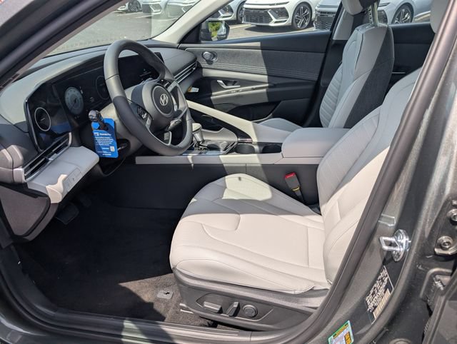 New 2026 Hyundai Elantra Limited FWD image 14