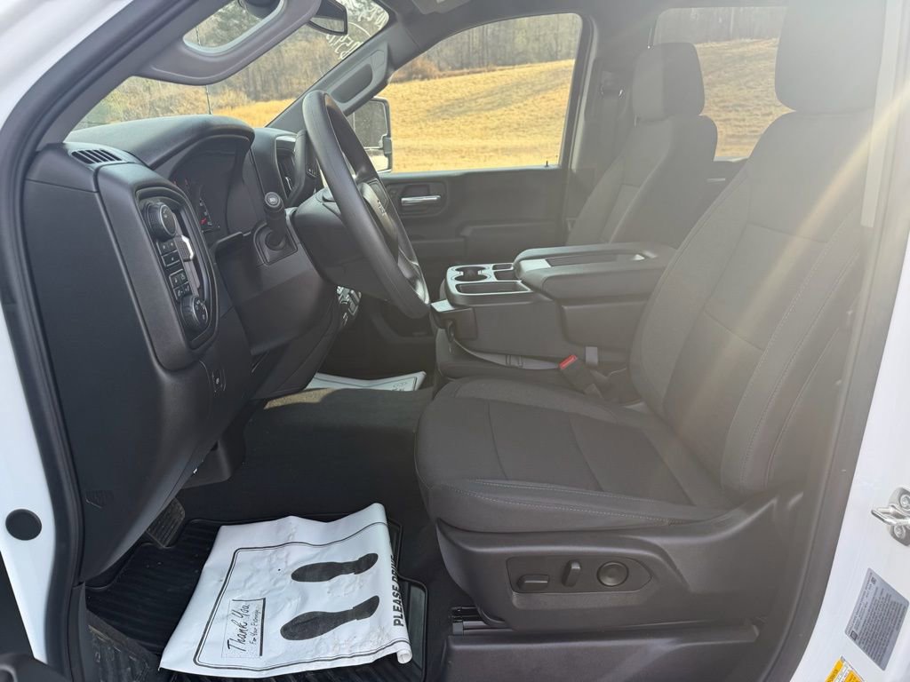 Used 2025 Chevrolet Silverado 2500 Custom w/ Custom Value Package image 22