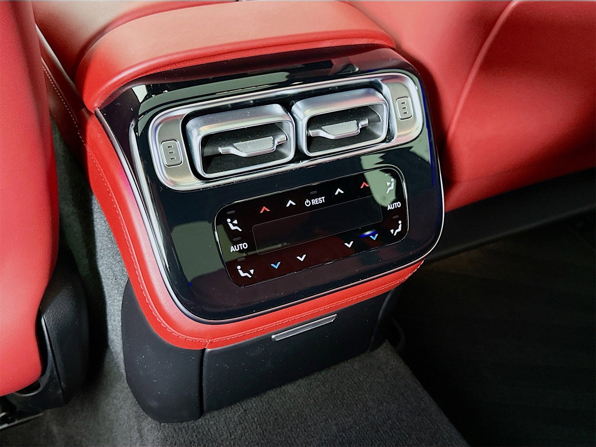 Certified 2024 Mercedes-Benz S 63 AMG S image 28