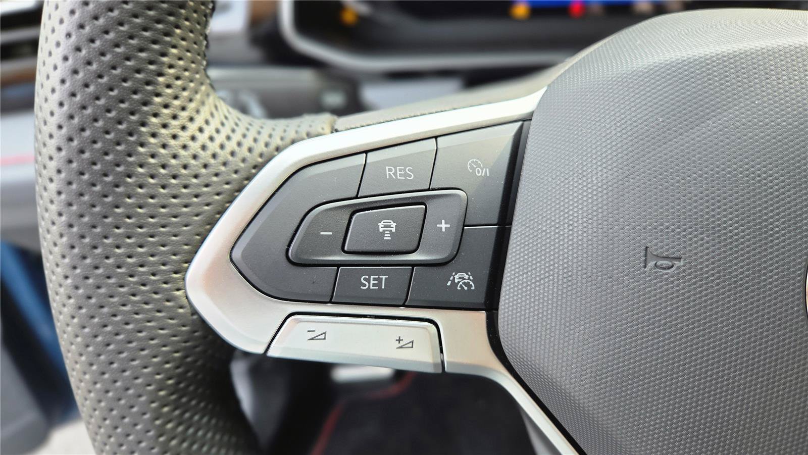 New 2026 Volkswagen Jetta GLI Autobahn FWD image 17