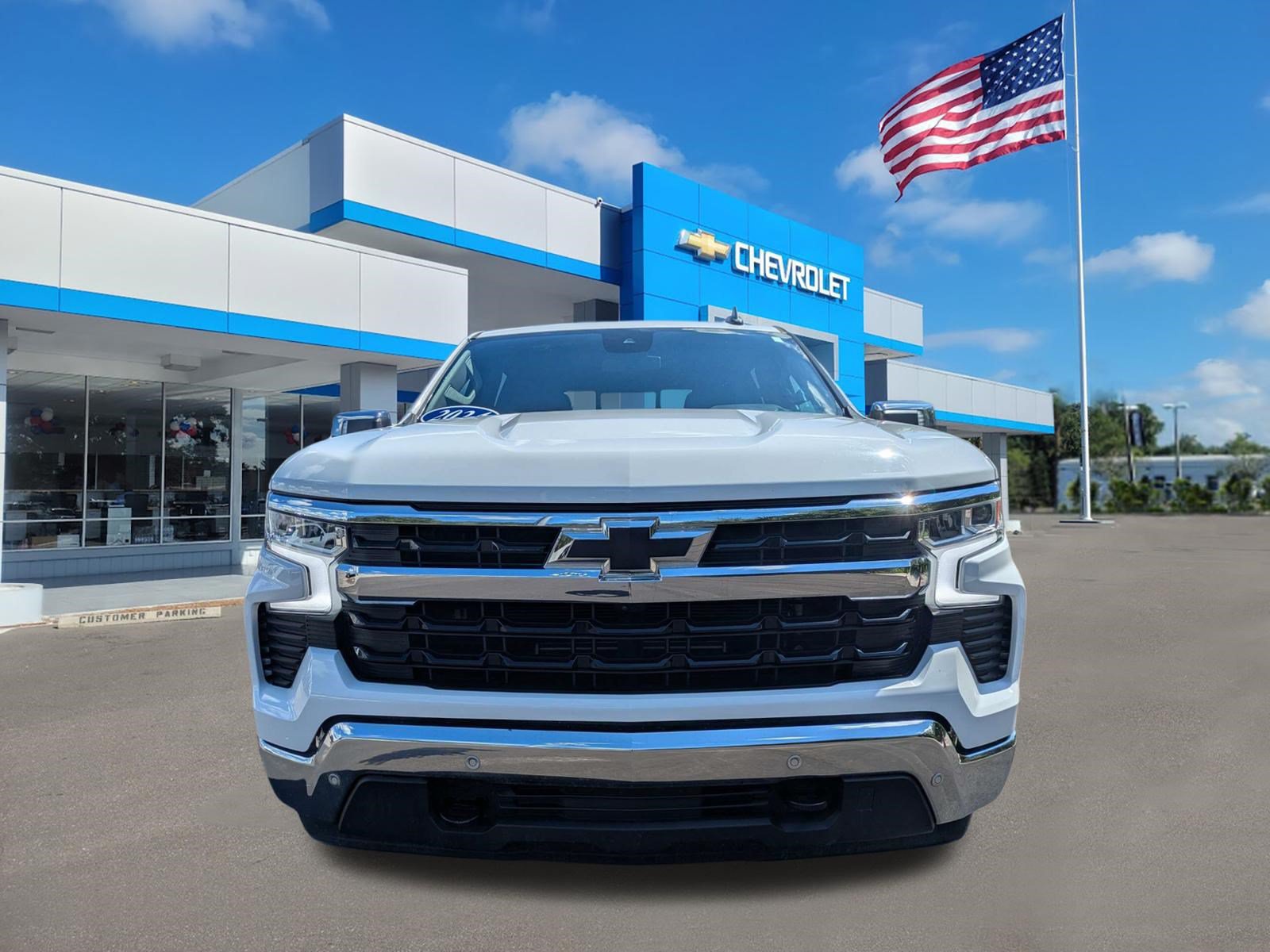Used 2024 Chevrolet Silverado 1500 LT w/ Safety Package RWD image 8