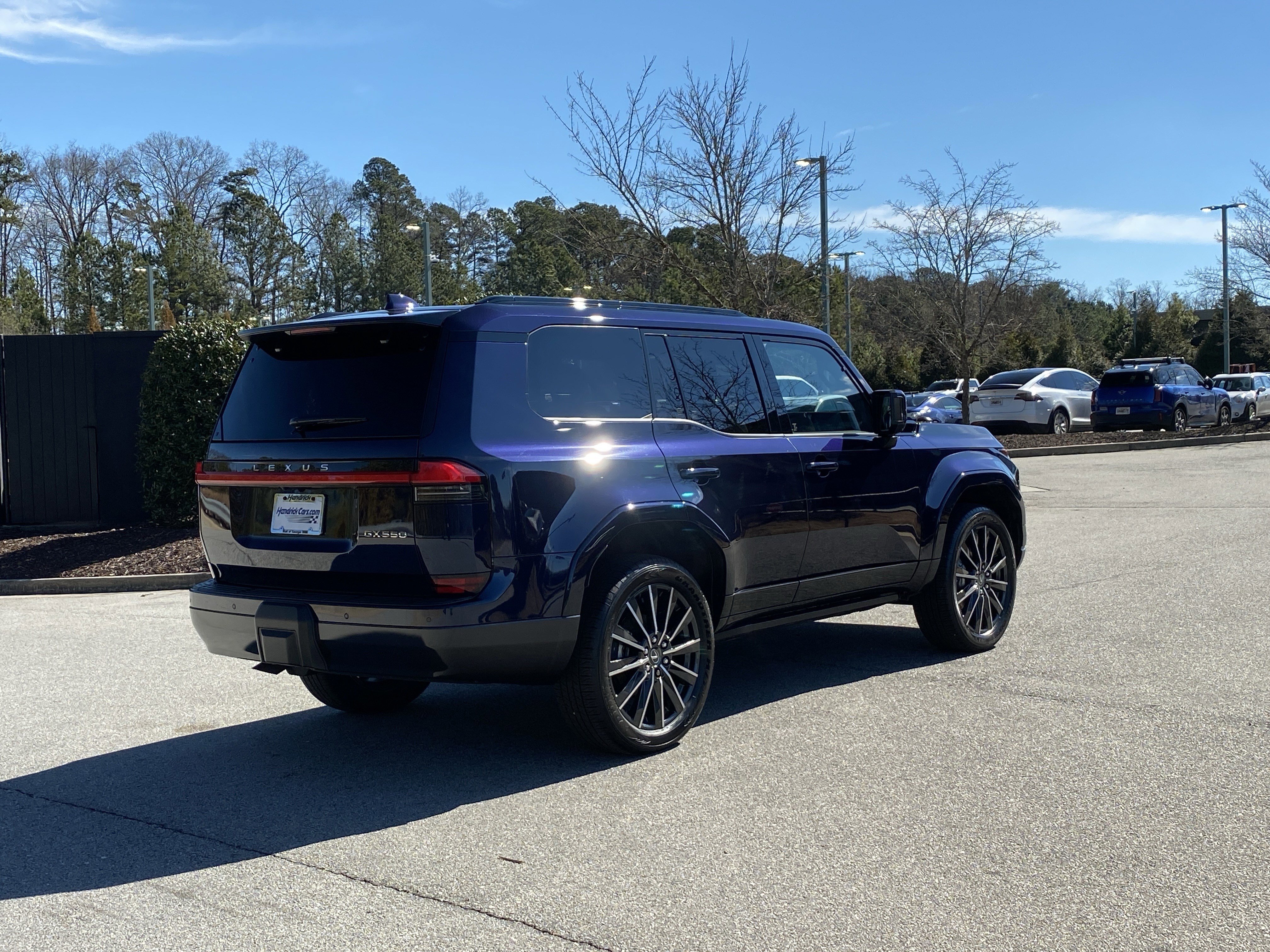 Used 2025 Lexus GX 550 w/ Accessory Package (2T) AWD/4WD image 3