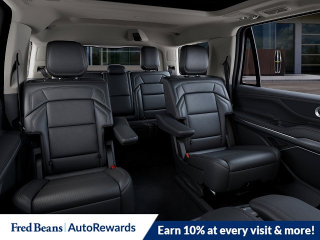 New 2027 Lincoln Navigator Reserve AWD/4WD image 15