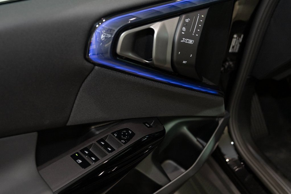 Used 2026 BMW X3 xDrive30i w/ Premium Package AWD/4WD image 13