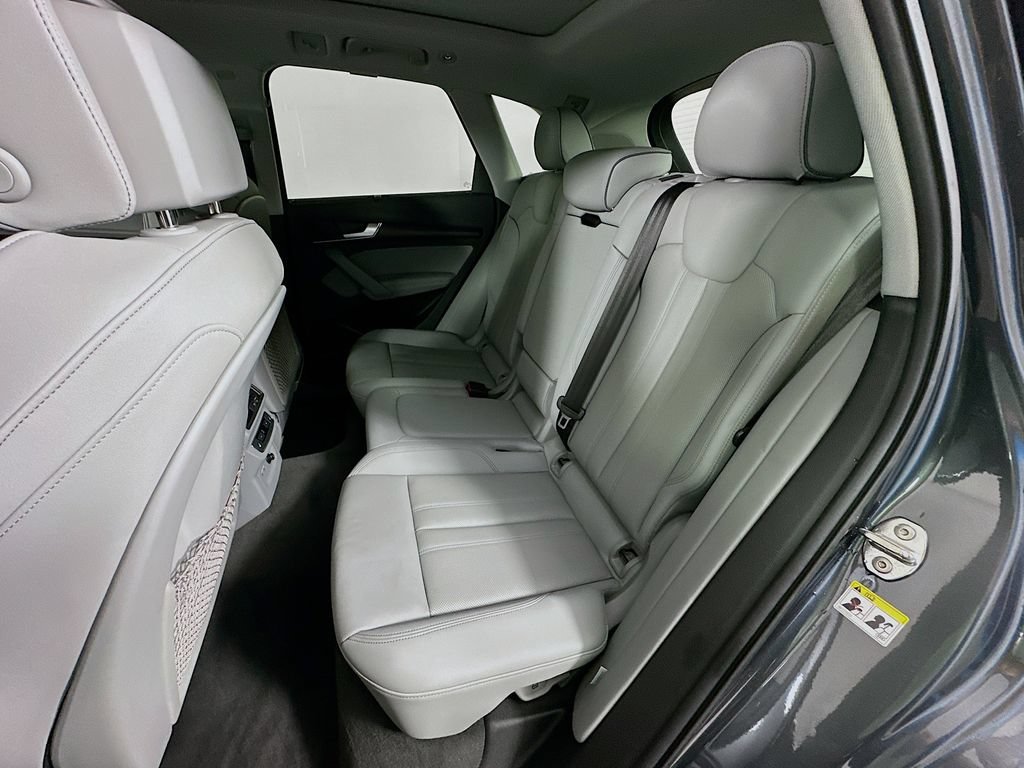 Used 2023 Audi Q5 2.0T Prestige w/ Prestige Package AWD/4WD image 25
