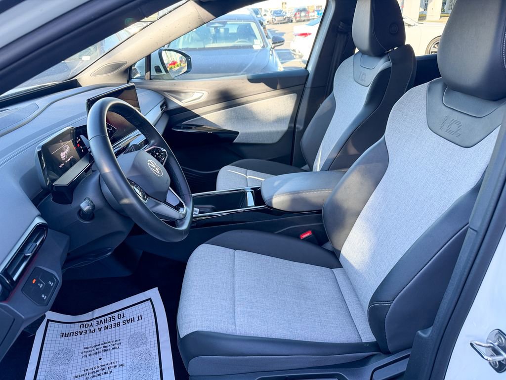 Certified 2024 Volkswagen ID.4 2WD image 31