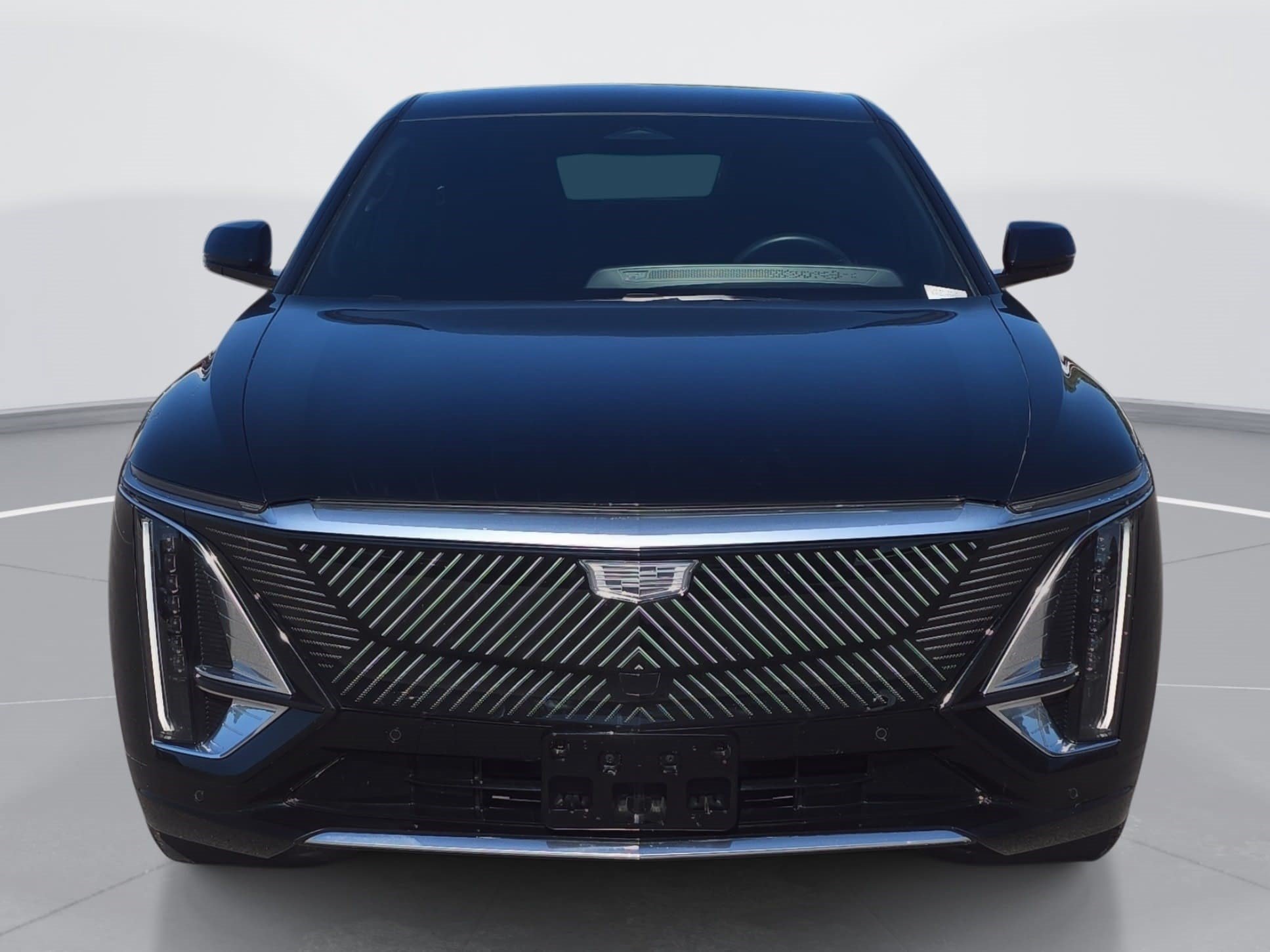 Certified 2024 Cadillac Lyriq Tech RWD image 8