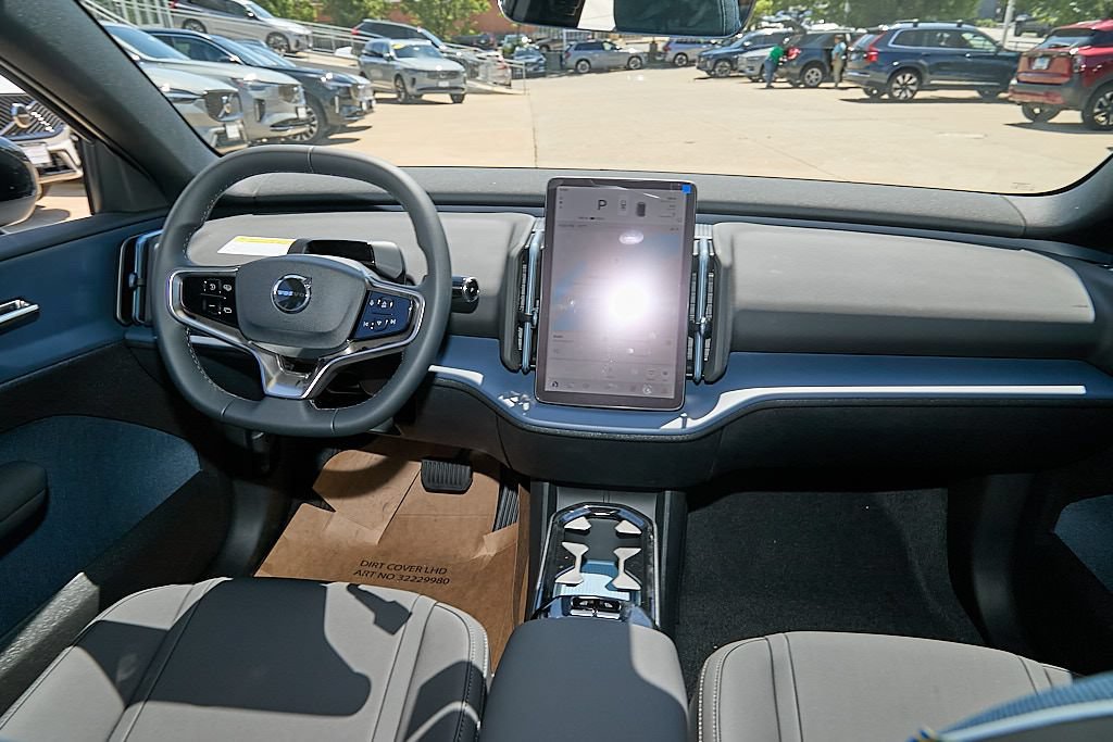 New 2026 Volvo EX30 Plus AWD/4WD image 22