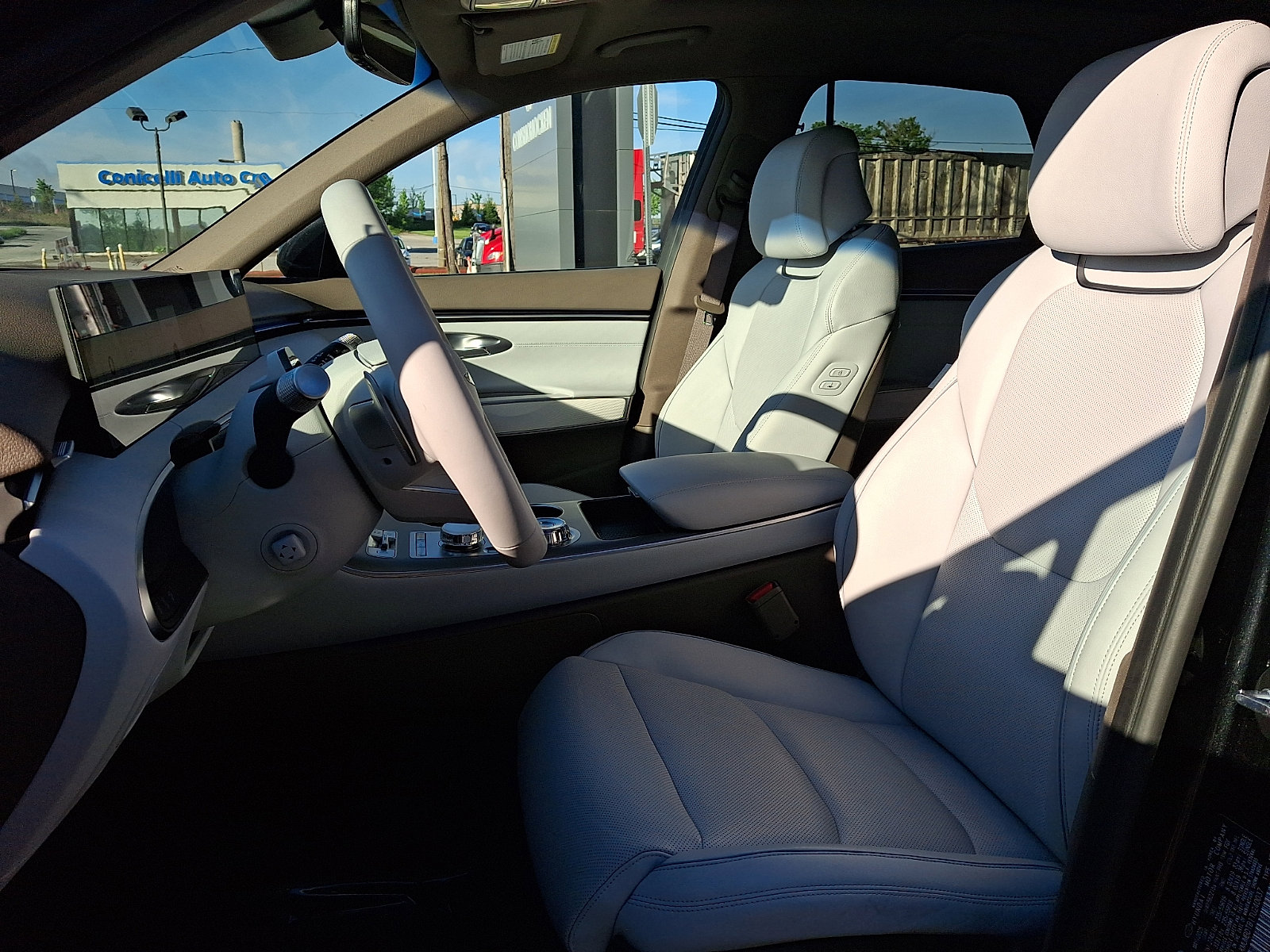 Certified 2026 Genesis GV70 2.5T Advanced AWD/4WD image 13