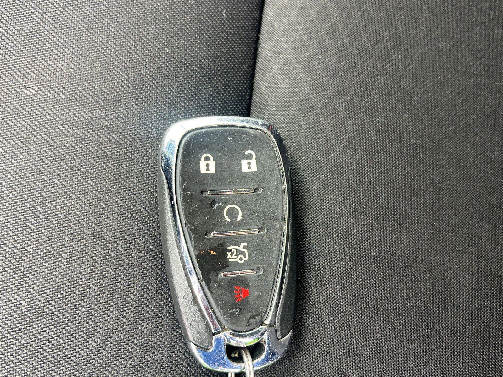 Used 2024 Chevrolet Malibu LT image 25