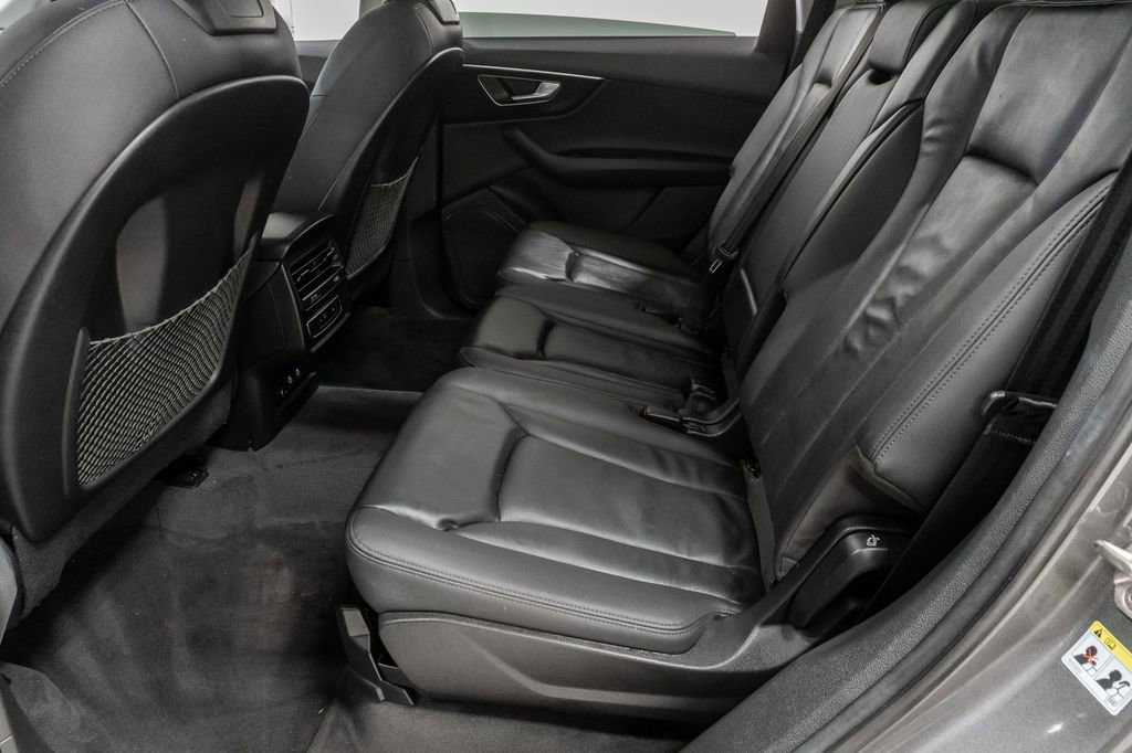 Used 2023 Audi Q7 3.0T Premium w/ Convenience Package image 26