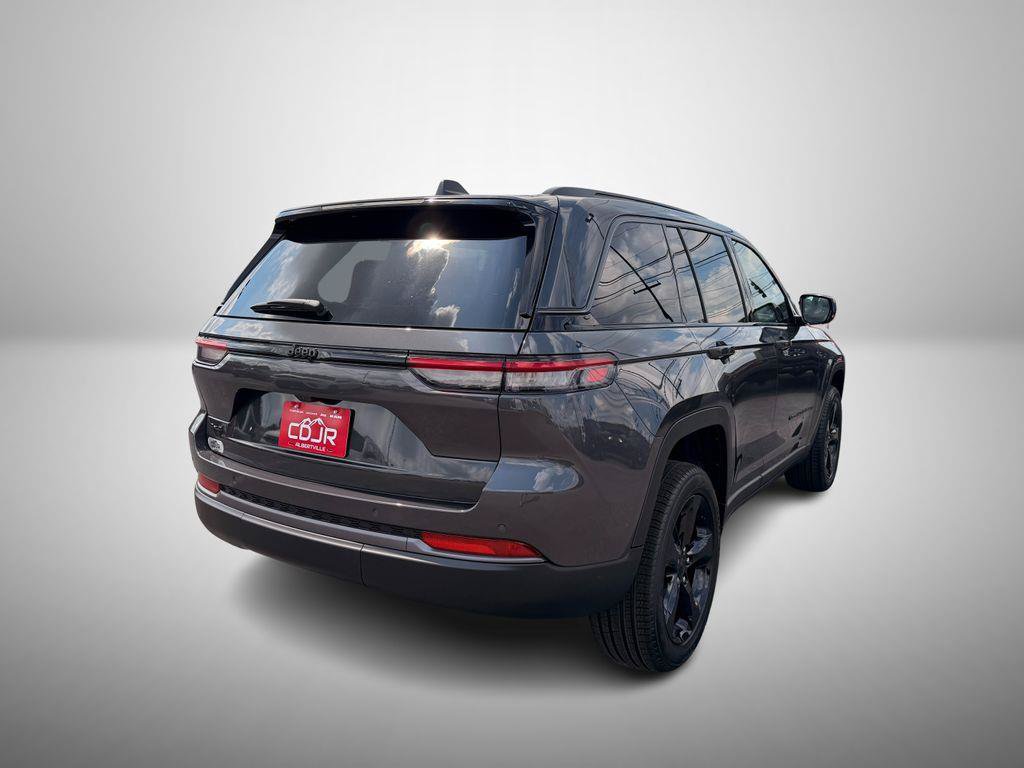 New 2026 Jeep Grand Cherokee Limited w/ Limited Altitude Package RWD image 4