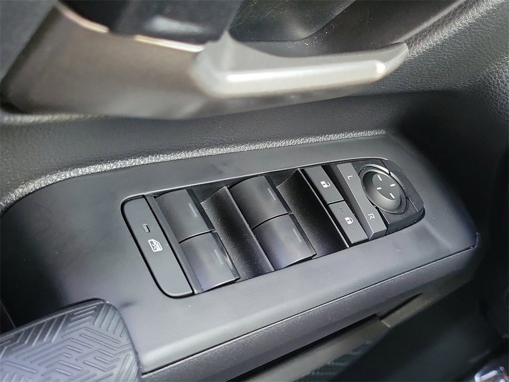 Used 2025 Toyota Tacoma TRD Off-Road image 16