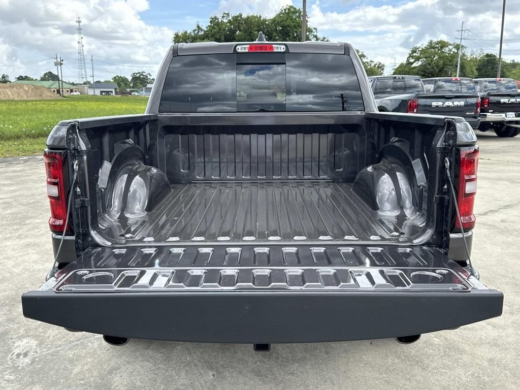 New 2026 RAM 1500 Warlock AWD/4WD image 13