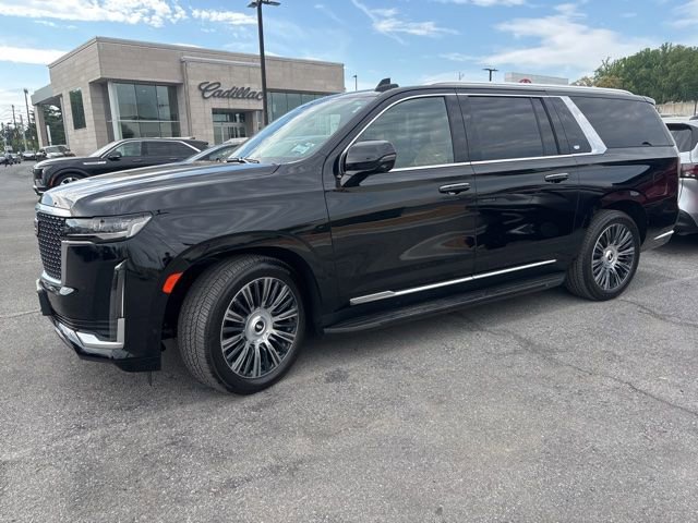 Certified 2022 Cadillac Escalade ESV Premium Luxury w/ Performance Package AWD/4WD image 1